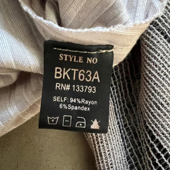 POL Dusty Rose Oversized Striped Top - Small - Picture 7 of 7